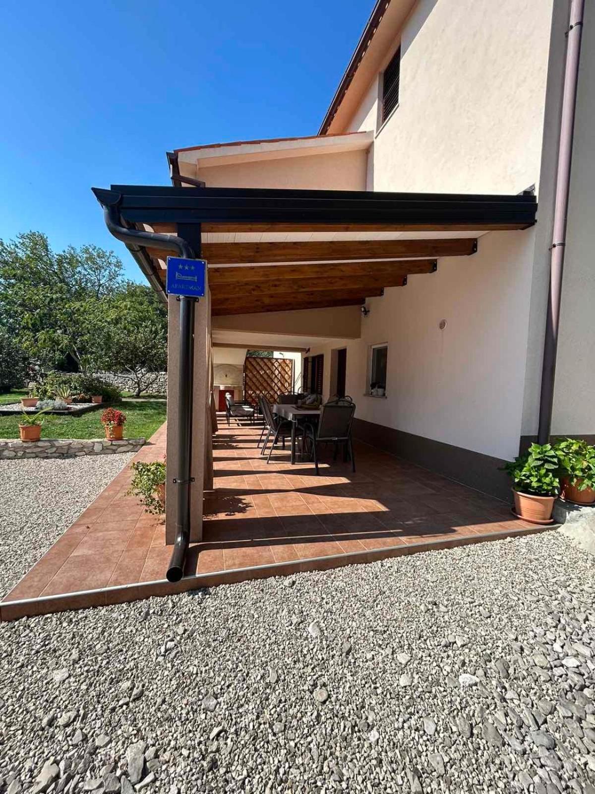 Apartmani Antonija Vozilici Exterior photo